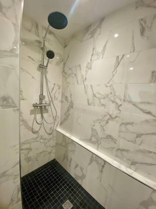 "Royal" Magnifique Appartement Avec Vue Sur Le Cadre Royal Σετ Εξωτερικό φωτογραφία